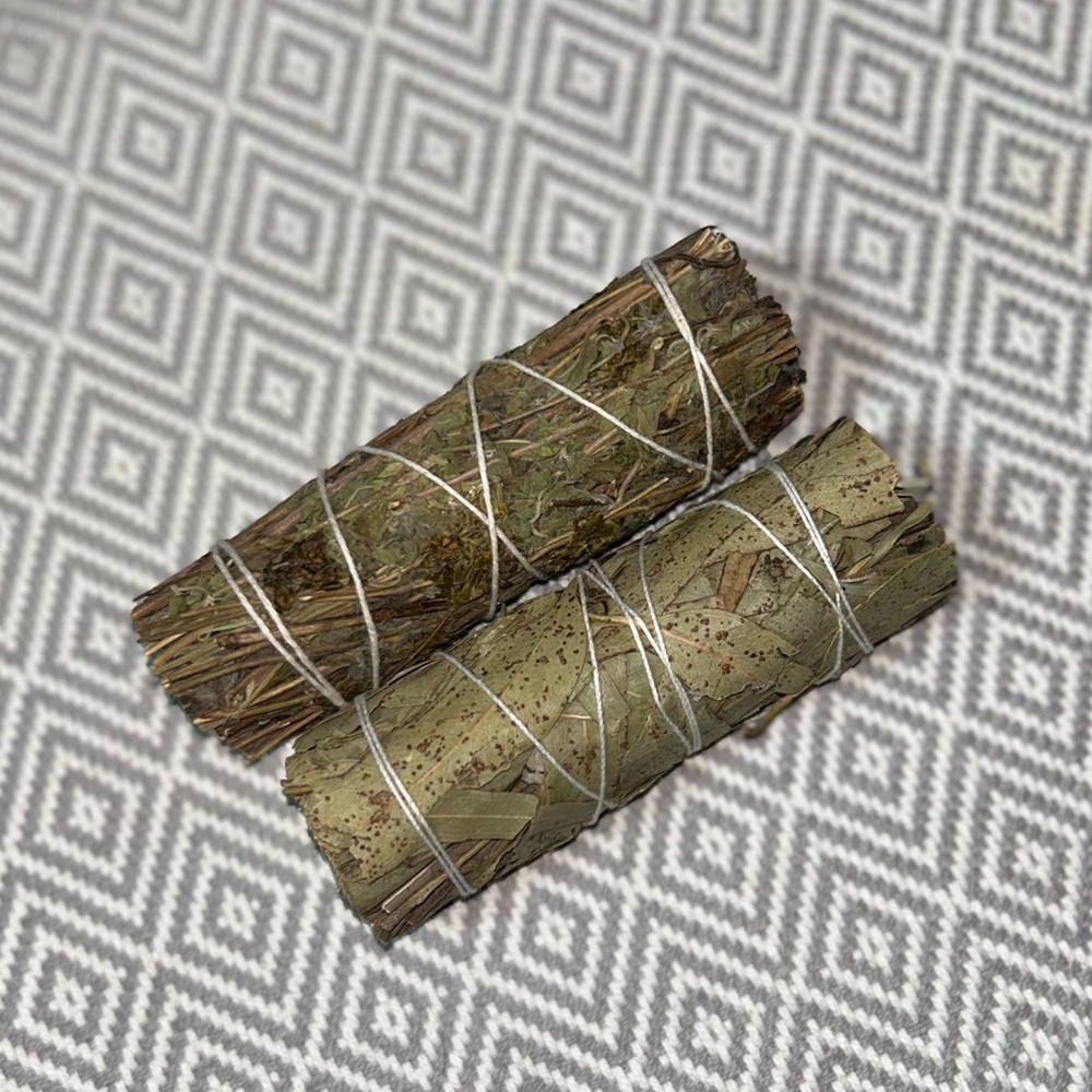 Eucalyptus and Cedar Smugging Incense